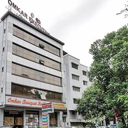 Omkar Executive Hotel Yerandwane Kültér fotó
