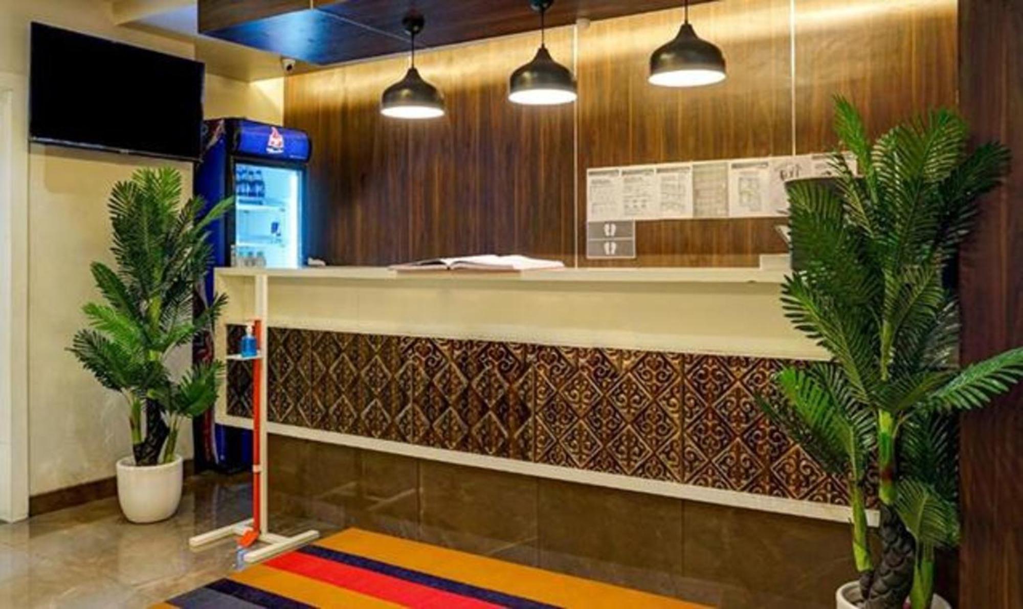 Omkar Executive Hotel Yerandwane Kültér fotó