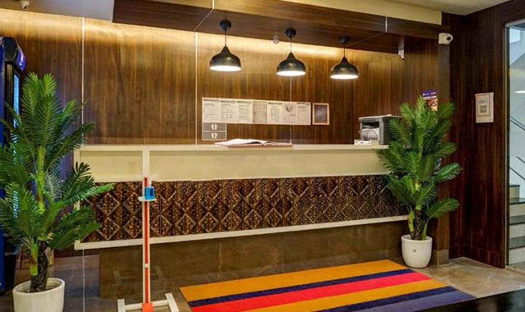 Omkar Executive Hotel Yerandwane Kültér fotó